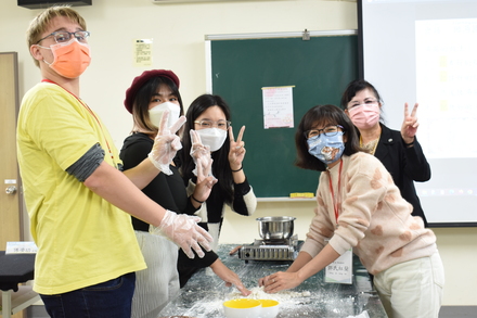 [TTHN] 2022/12/19 SINH VIÊN NƯỚC NGOÀI TRẢI NGHIỆM VĂN HÓA LỄ ĐÔNG CHÍ圖片